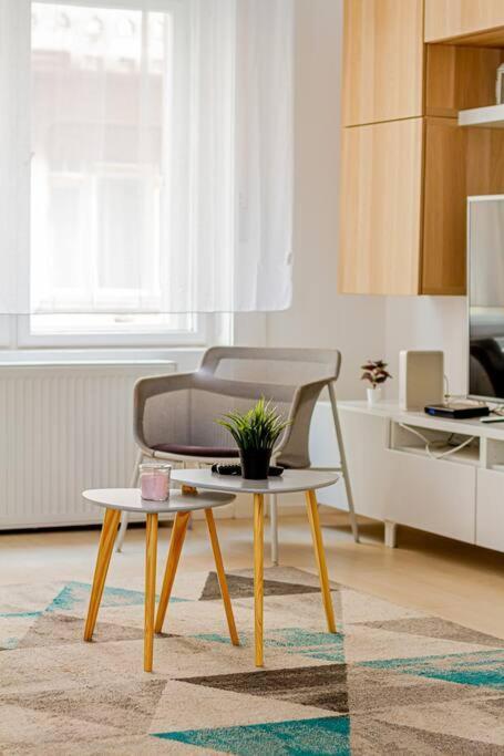 Luminous Design Apartment - W18 부다페스트 외부 사진